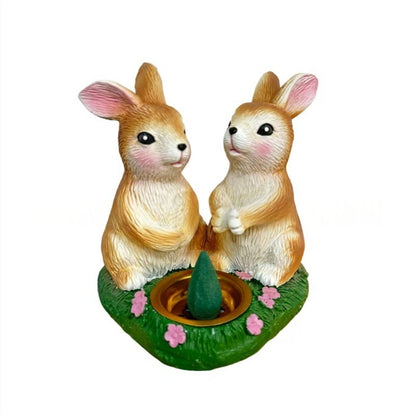 Rabbit statue for courtyard decoration